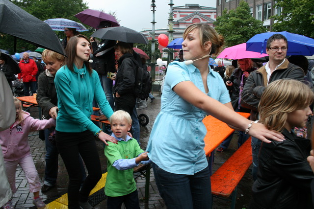 gal/2010/2010 Saitentwist Essen Original Moderation und  Projekte Kitas und Schulen/2010 Saitentwist 12.09. Moder uSaitentwistprojekte Kita u Schule 124.jpg